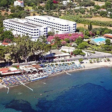 Continental Palace Hotell 4*