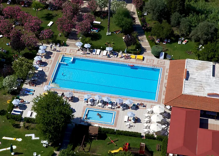 Continental Palace Hotell 4*