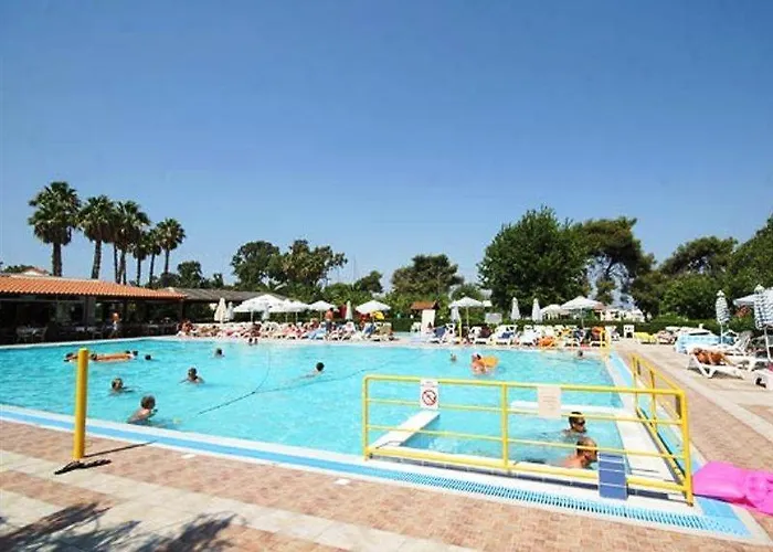 Continental Palace Hotell 4*