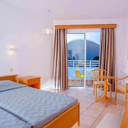 Continental Palace Hotel 4*