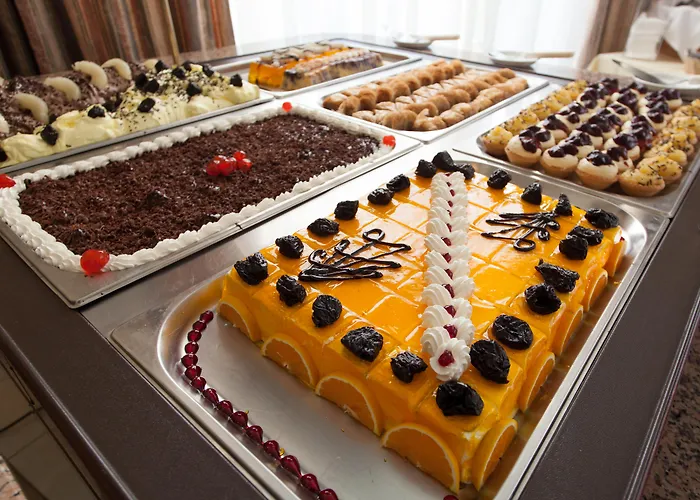 Отель Continental Palace 4*