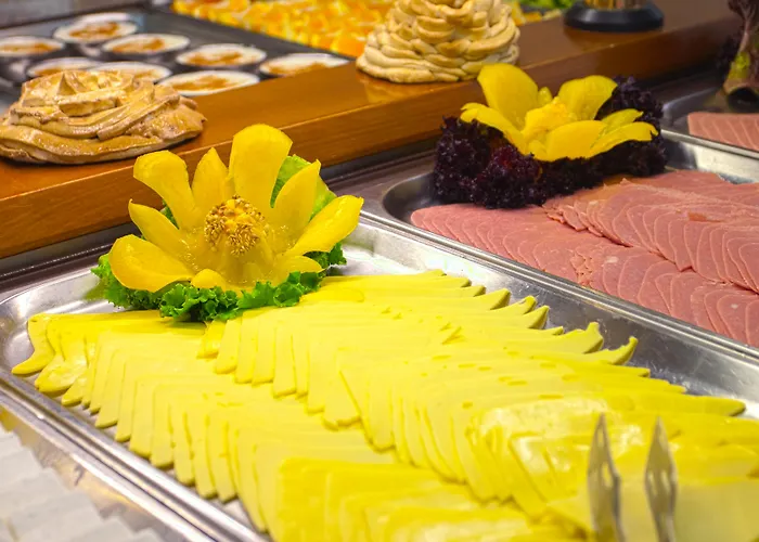 Continental Palace فندق بلدة كوس