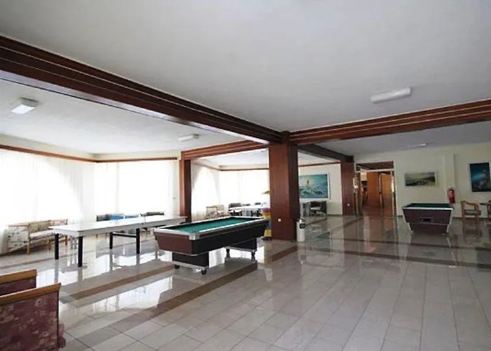 Continental Palace Отель 4*