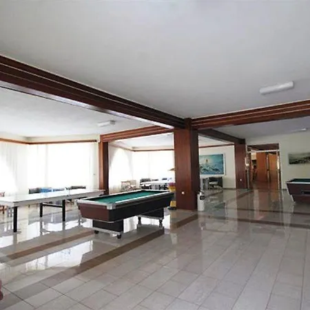 Continental Palace 호텔 4*